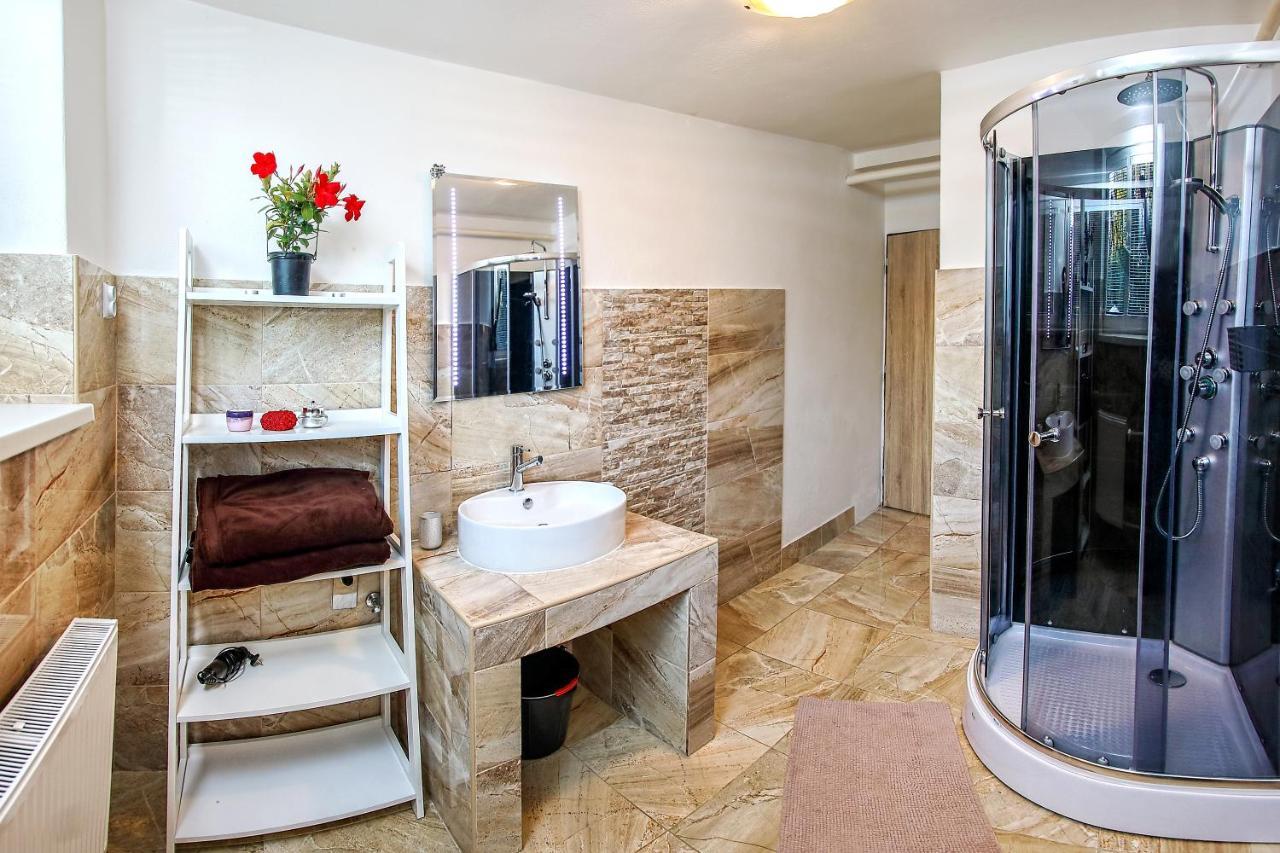 Villa Laura Liptovsky Mikulas Ngoại thất bức ảnh