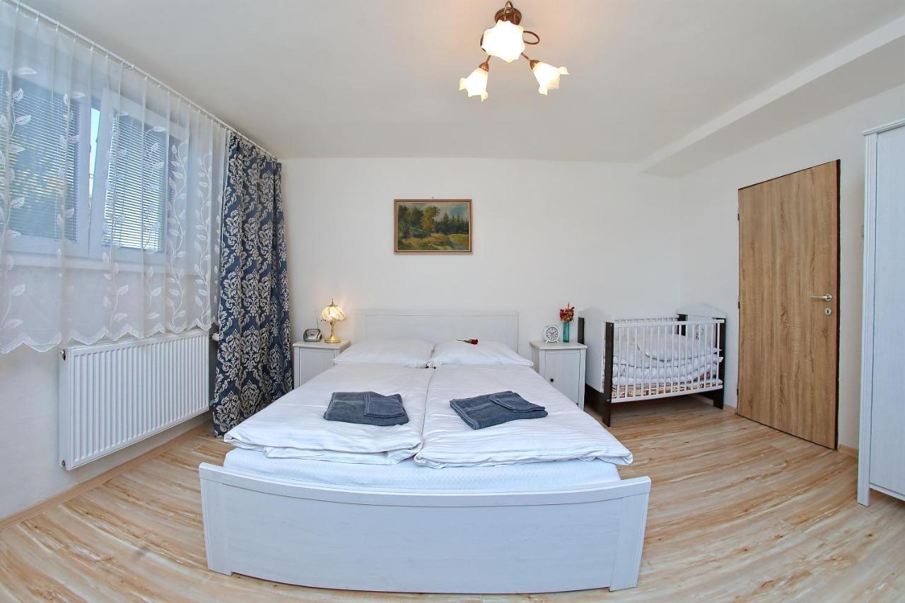 Villa Laura Liptovsky Mikulas Ngoại thất bức ảnh